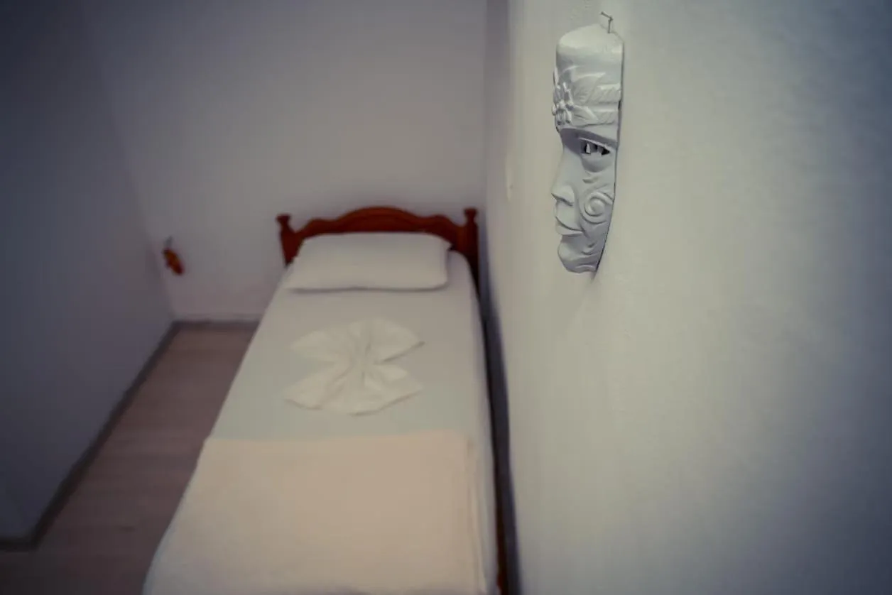Affittacamere Flora'S Guesthouse 'The Fir Gate' Gjirokastër