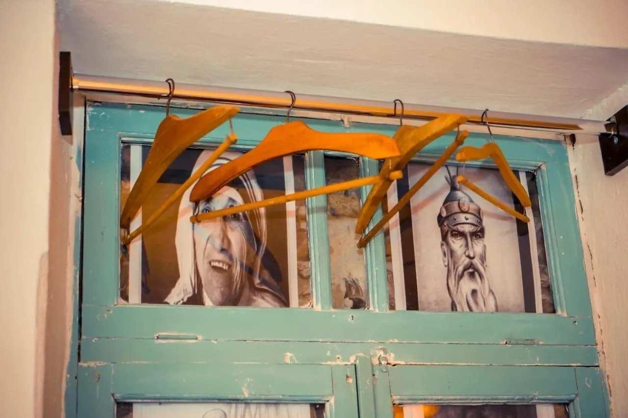 招待所 Flora'S Guesthouse 'The Fir Gate' Gjirokastër 阿尔巴尼亚