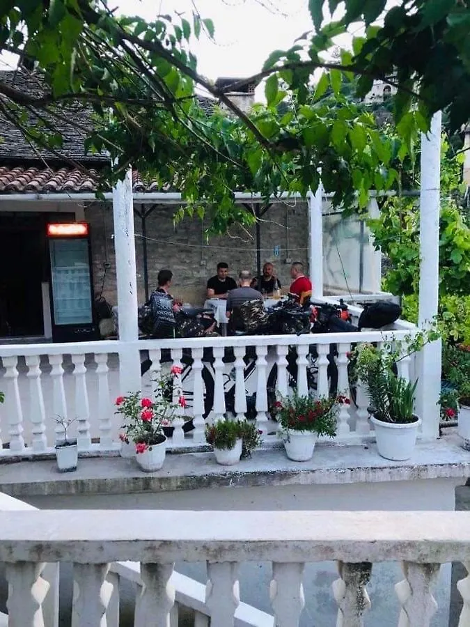 Flora'S Guesthouse 'The Fir Gate' Gjirokastër 0*,  阿尔巴尼亚